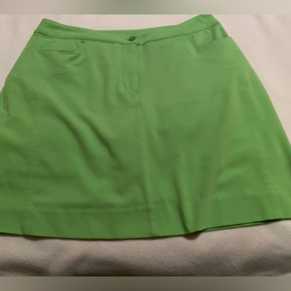 EP golf skirt